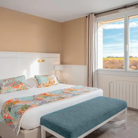 Castel Clara Thalasso & 4* Bangor